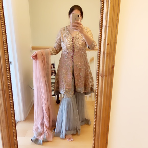 Pakistani designer Phatyma Khan kameez duppata - Picture 6 of 14